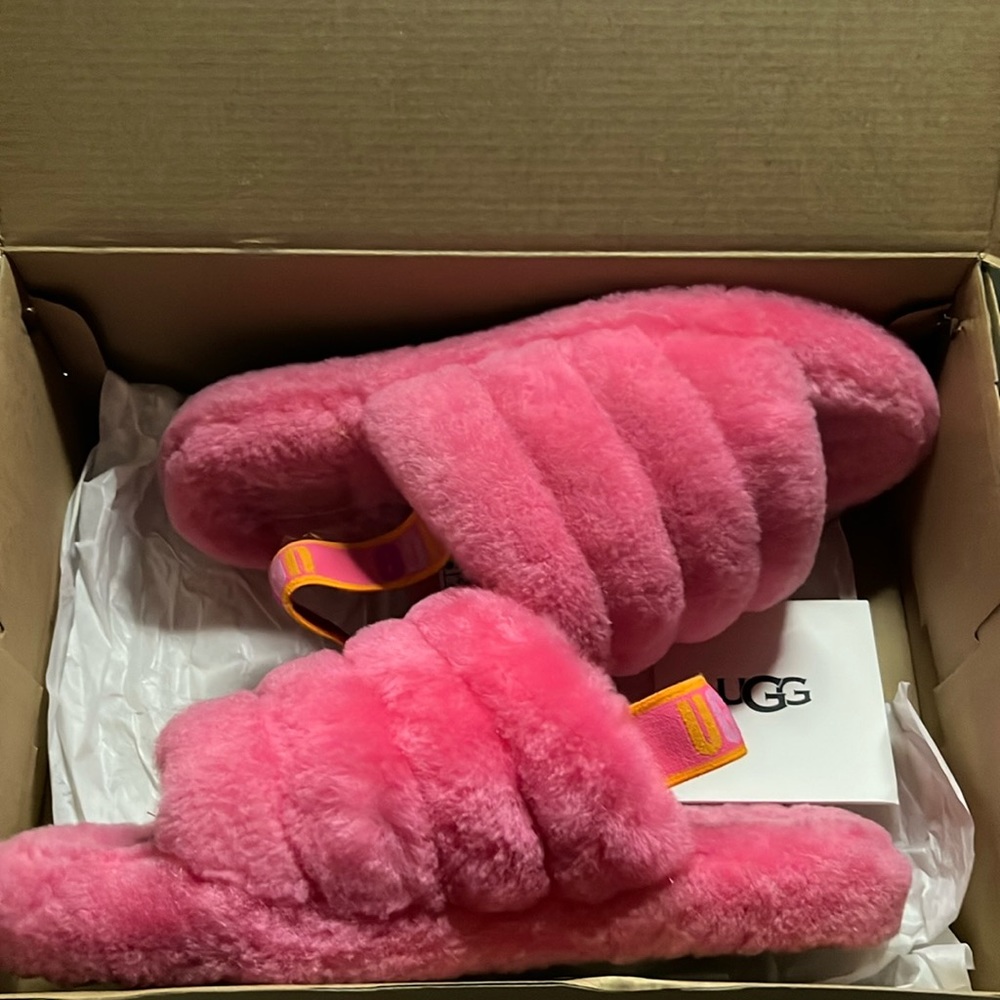 UGG k fluff yeah slides